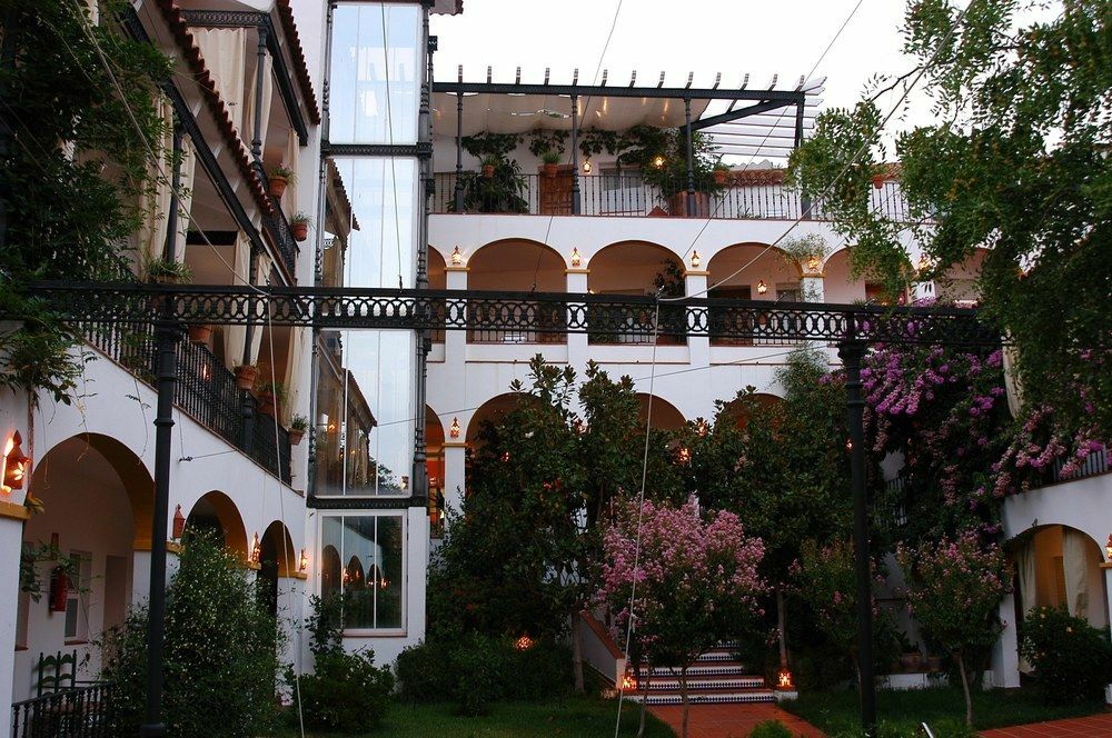 Hotel Varinia Serena - Balneario De 알란제 외부 사진